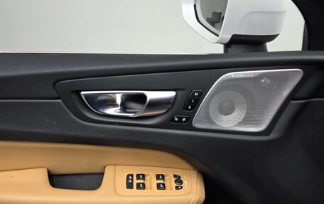 Volvo XC60 II, 2022 год, 3 930 000 рублей, 12 фотография