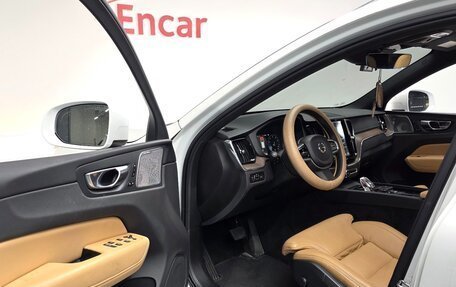 Volvo XC60 II, 2022 год, 3 930 000 рублей, 22 фотография