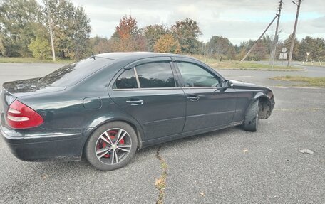 Mercedes-Benz E-Класс, 2003 год, 730 000 рублей, 3 фотография