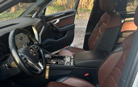 Volkswagen Touareg III, 2019 год, 5 150 000 рублей, 11 фотография