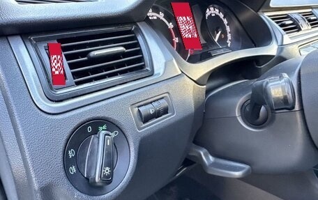 Skoda Rapid I, 2017 год, 998 000 рублей, 12 фотография