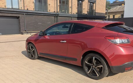 Renault Megane III, 2010 год, 730 000 рублей, 2 фотография