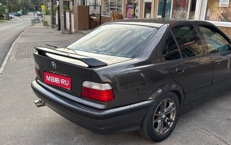 BMW 3 серия, 1992 год, 330 000 рублей, 1 фотография