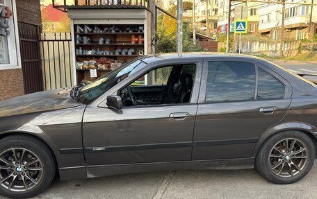 BMW 3 серия, 1992 год, 330 000 рублей, 9 фотография