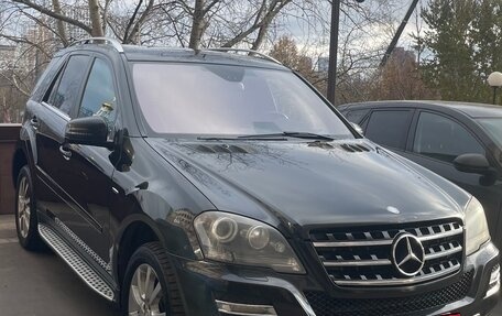 Mercedes-Benz M-Класс, 2011 год, 1 400 000 рублей, 3 фотография
