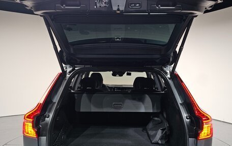 Volvo XC60 II, 2022 год, 3 120 000 рублей, 5 фотография