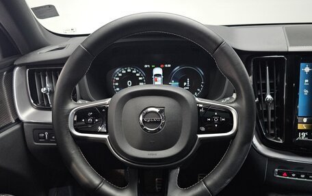 Volvo XC60 II, 2022 год, 3 120 000 рублей, 15 фотография