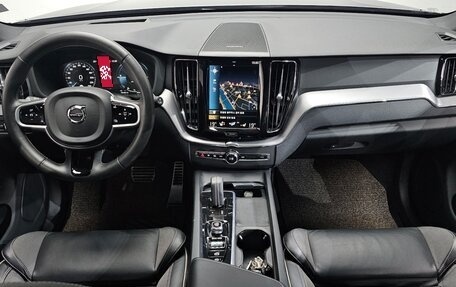 Volvo XC60 II, 2022 год, 3 120 000 рублей, 8 фотография