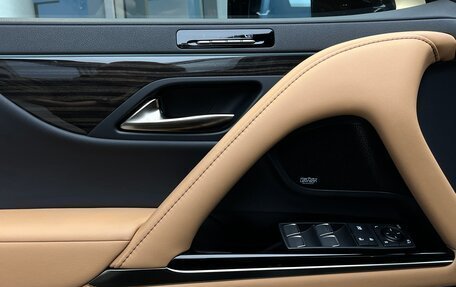 Lexus LX, 2025 год, 22 400 000 рублей, 29 фотография
