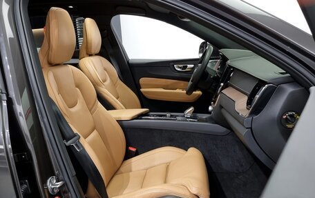 Volvo XC60 II, 2022 год, 3 370 000 рублей, 16 фотография