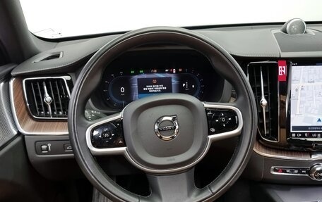 Volvo XC60 II, 2022 год, 3 370 000 рублей, 18 фотография