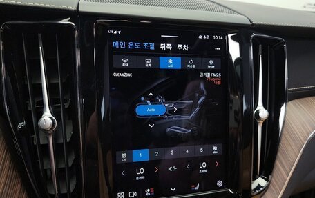 Volvo XC60 II, 2022 год, 3 370 000 рублей, 21 фотография