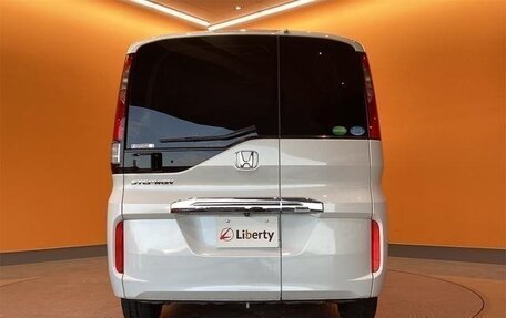 Honda Stepwgn IV, 2015 год, 1 450 000 рублей, 3 фотография