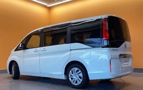 Honda Stepwgn IV, 2015 год, 1 450 000 рублей, 4 фотография