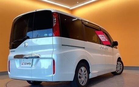 Honda Stepwgn IV, 2015 год, 1 450 000 рублей, 2 фотография