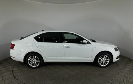 Skoda Octavia, 2019 год, 1 750 000 рублей, 4 фотография