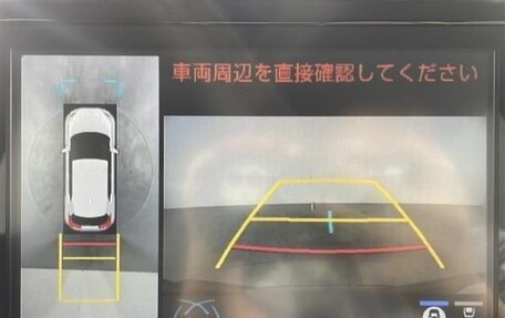 Toyota Yaris Cross, 2022 год, 1 800 000 рублей, 4 фотография