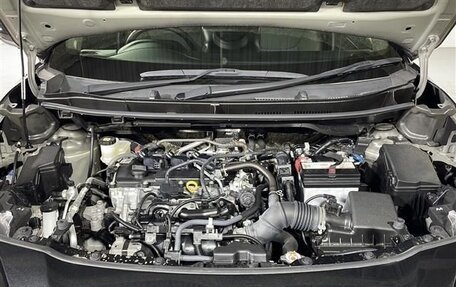 Toyota Yaris Cross, 2022 год, 1 800 000 рублей, 6 фотография