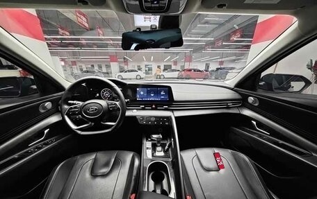 Hyundai Elantra, 2022 год, 1 320 000 рублей, 4 фотография