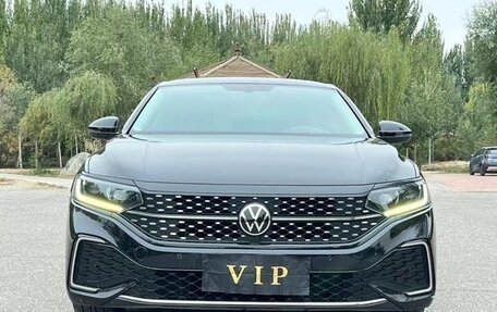 Volkswagen Passat B8 рестайлинг, 2021 год, 2 000 000 рублей, 1 фотография