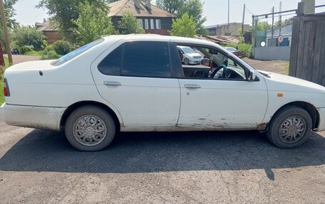 Nissan Bluebird XI, 2001 год, 200 000 рублей, 3 фотография