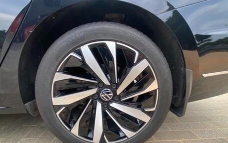 Volkswagen Passat B8 рестайлинг, 2021 год, 2 000 000 рублей, 14 фотография