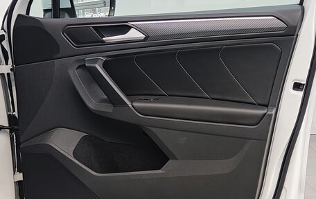 Volkswagen Tiguan II, 2021 год, 3 850 000 рублей, 17 фотография