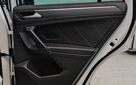 Volkswagen Tiguan II, 2021 год, 3 850 000 рублей, 19 фотография