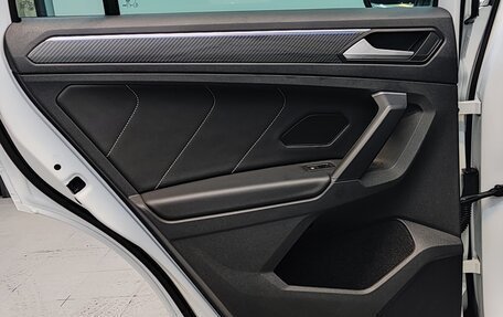 Volkswagen Tiguan II, 2021 год, 3 850 000 рублей, 18 фотография