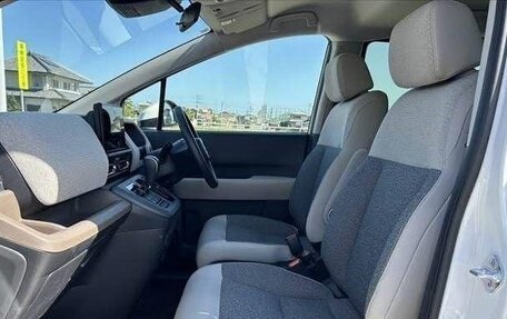 Honda Freed, 2024 год, 2 400 000 рублей, 12 фотография