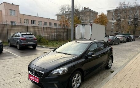 Volvo V40 Cross Country I, 2013 год, 830 000 рублей, 1 фотография