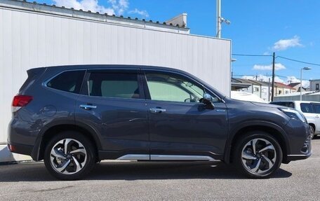 Subaru Forester, 2022 год, 2 050 000 рублей, 3 фотография