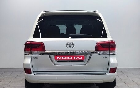 Toyota Land Cruiser 200, 2018 год, 9 500 000 рублей, 6 фотография