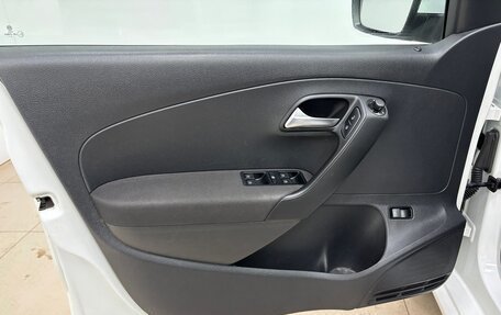 Volkswagen Polo VI (EU Market), 2016 год, 900 000 рублей, 7 фотография