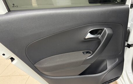 Volkswagen Polo VI (EU Market), 2016 год, 900 000 рублей, 14 фотография