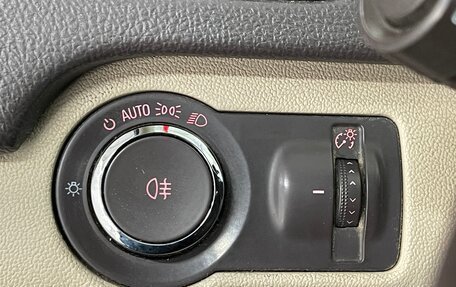 Opel Insignia II рестайлинг, 2011 год, 599 000 рублей, 17 фотография