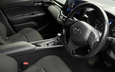 Toyota C-HR I рестайлинг, 2018 год, 1 810 000 рублей, 11 фотография