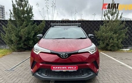 Toyota C-HR I рестайлинг, 2018 год, 1 810 000 рублей, 2 фотография