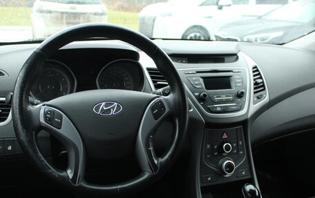 Hyundai Elantra V, 2015 год, 1 030 000 рублей, 4 фотография