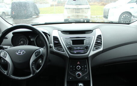 Hyundai Elantra V, 2015 год, 1 030 000 рублей, 17 фотография