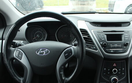 Hyundai Elantra V, 2015 год, 1 030 000 рублей, 6 фотография