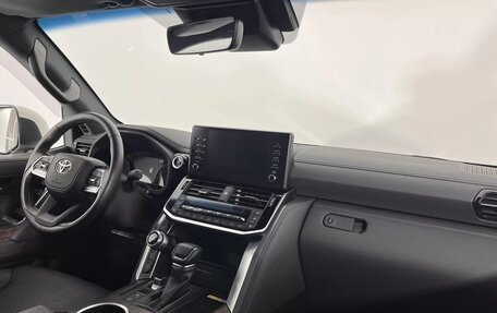 Toyota Land Cruiser, 2021 год, 10 400 000 рублей, 18 фотография