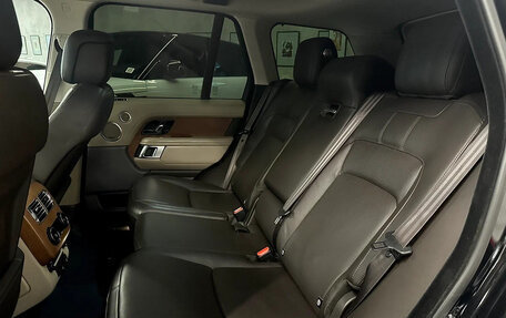 Land Rover Range Rover IV рестайлинг, 2019 год, 10 500 000 рублей, 17 фотография