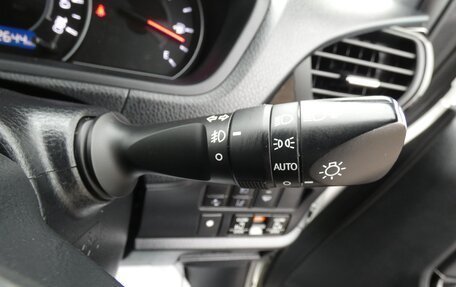 Toyota Noah III, 2021 год, 2 150 000 рублей, 12 фотография