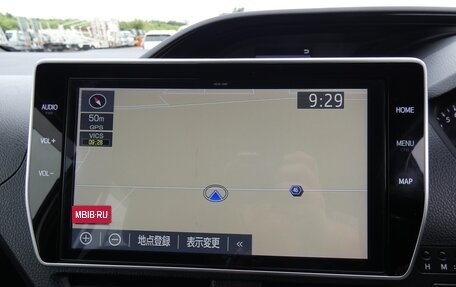 Toyota Noah III, 2021 год, 2 150 000 рублей, 18 фотография