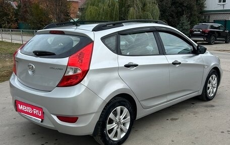 Hyundai Solaris II рестайлинг, 2013 год, 730 000 рублей, 3 фотография