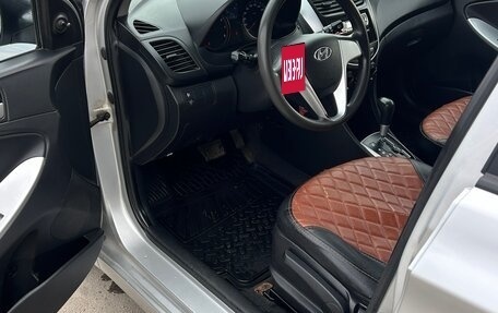 Hyundai Solaris II рестайлинг, 2013 год, 730 000 рублей, 5 фотография