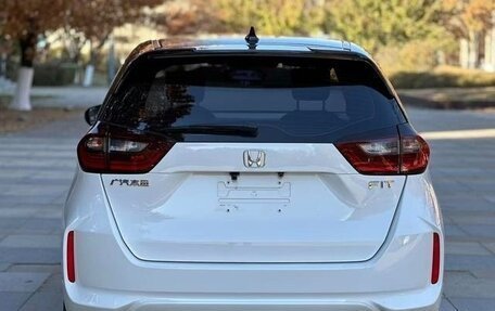 Honda Fit, 2022 год, 1 080 000 рублей, 8 фотография