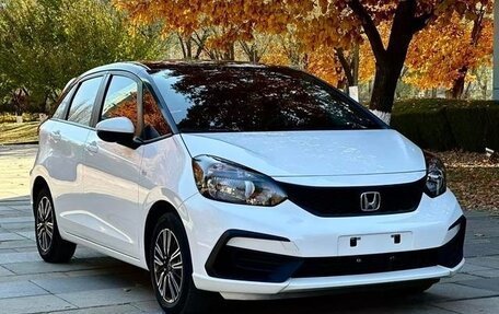Honda Fit, 2022 год, 1 080 000 рублей, 3 фотография