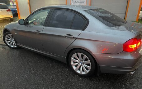 BMW 3 серия, 2010 год, 1 110 000 рублей, 15 фотография
